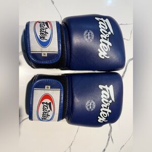 Fairtex 16oz Boxing Gloves – Genuine Leather – Thailand